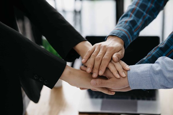 Quels sont les meilleurs exercices de coordination œil-main en sports de combat pour les pilotes de course?